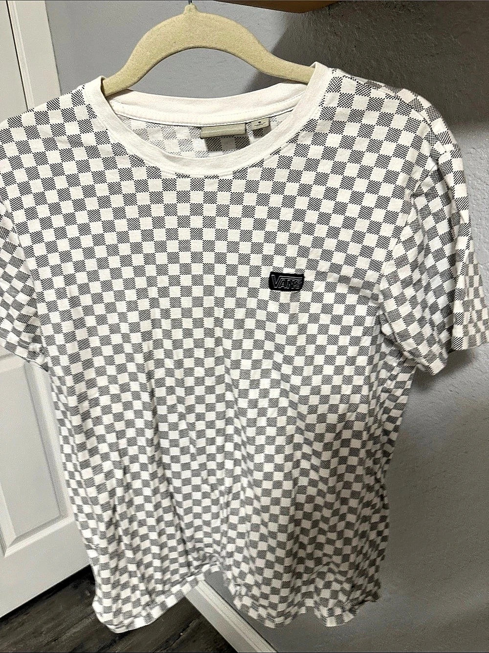 Vans Checkered Short Sleeve Tee in White & Black Size Small